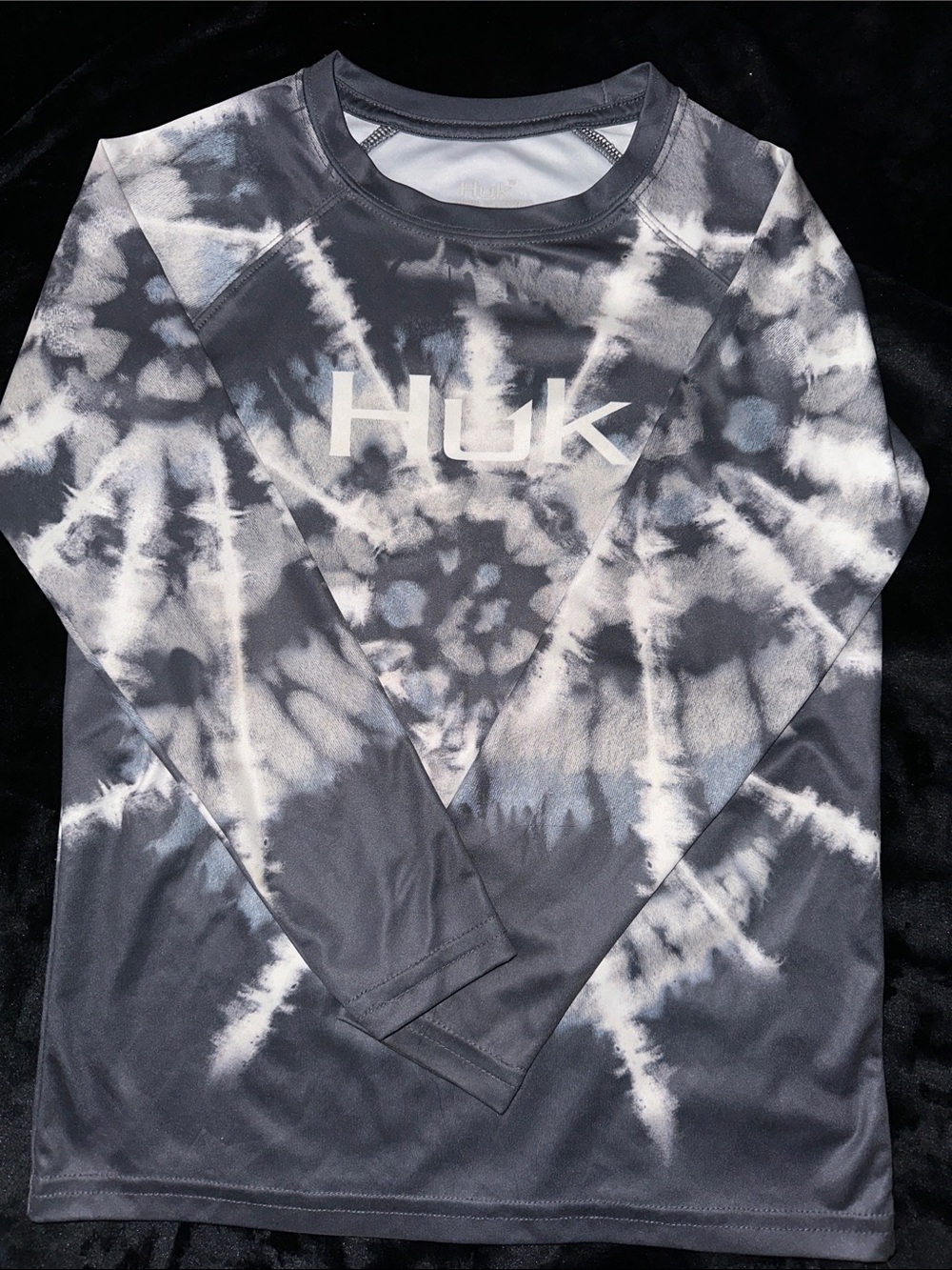 Huk Kids Long Sleeve Tie-Dye Performance Shirt - Gray & White